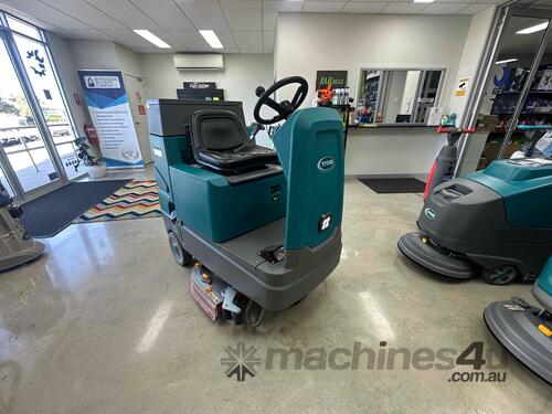 PD150 Automatic ride on cleaning machine